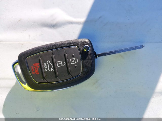 Hyundai SONATA SE 2015 5NPE24AF3FH017574 Image 11