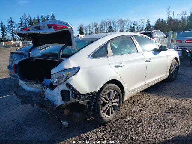 Hyundai SONATA SE 2015 5NPE24AF3FH017574 Image 4