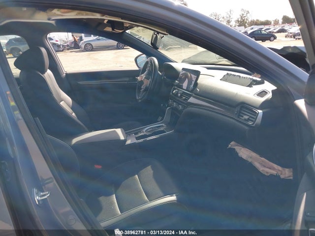 Honda lfb2 2022 1HGCV3F22NA041774 Image 17