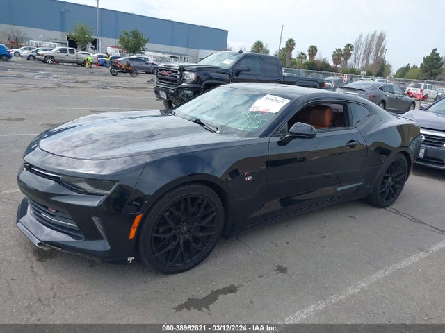 Chevrolet Camaro 2lt 2017 1G1FD1RS8H0175691 Image 2