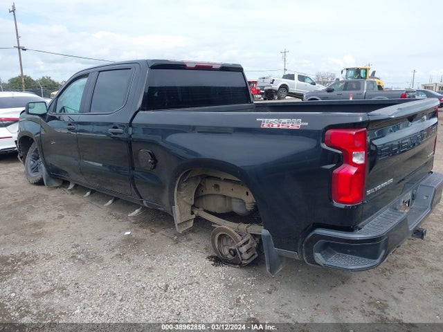 Chevrolet Silverado 1500 Custom Trail Boss 2019 1GCPYCEF4KZ255609 Image 3