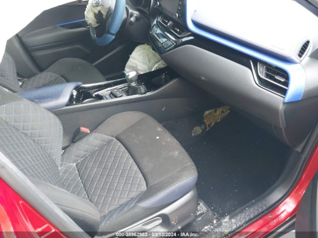JTNKHMBX3L1092847 Toyota C-HR XLE