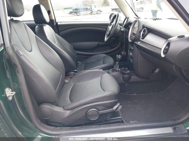 2012 MINI COOPER WMWSU3C5XCT540090 Photo 4