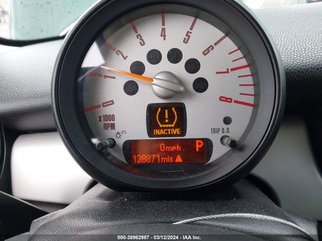 2012 MINI COOPER WMWSU3C5XCT540090 Photo 6