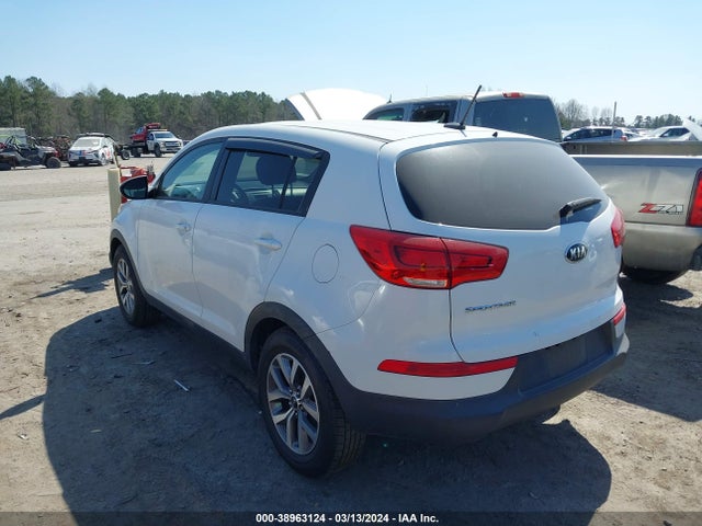KIA Sportage Lx 2015 KNDPB3AC8F7758722 Image 3