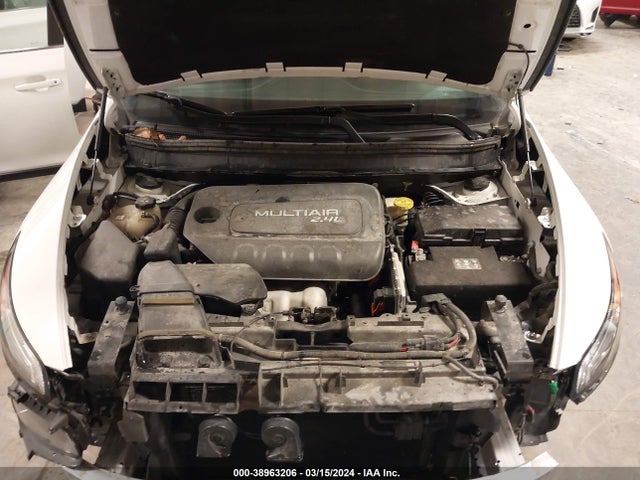 Jeep Cherokee Latitude 2015 1C4PJMCB1FW734880 Image 10
