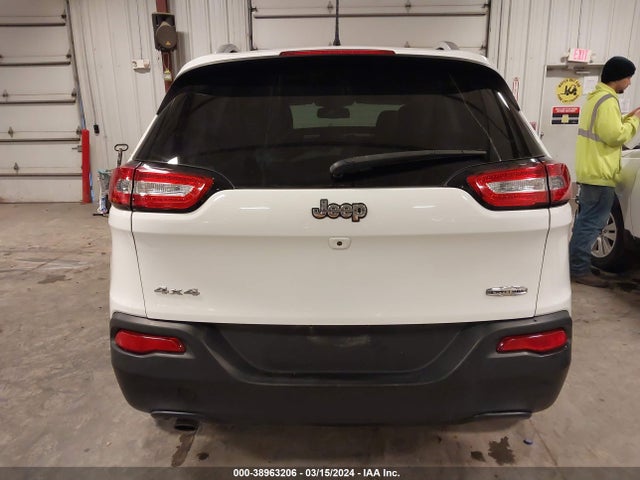 Jeep Cherokee Latitude 2015 1C4PJMCB1FW734880 Image 17