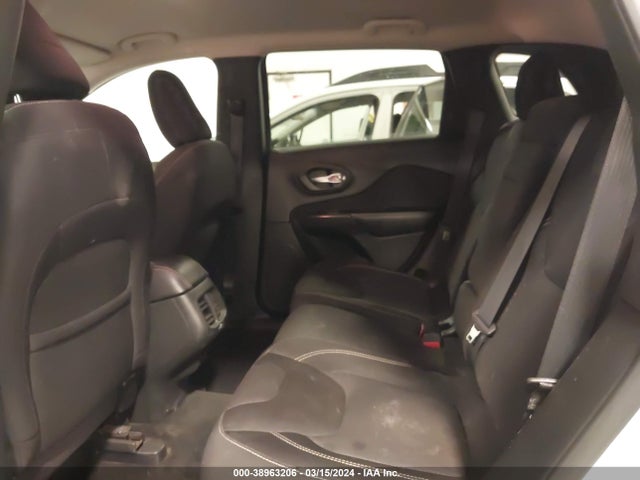 Jeep Cherokee Latitude 2015 1C4PJMCB1FW734880 Image 8