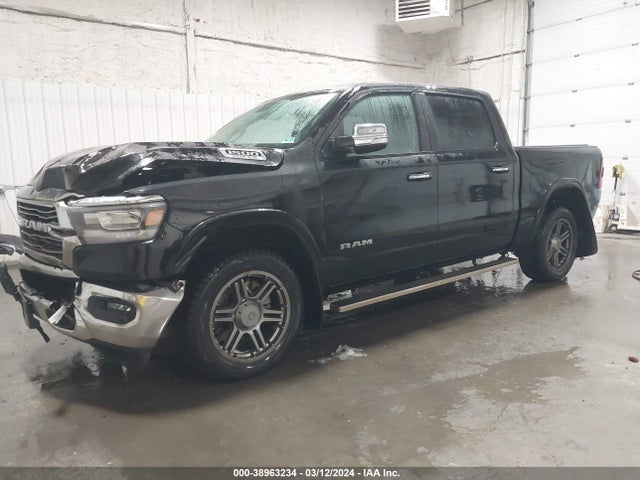 RAM 1500 Laramie  4x4 5'7 Box 2019 1C6SRFJT6KN643444 Image 2