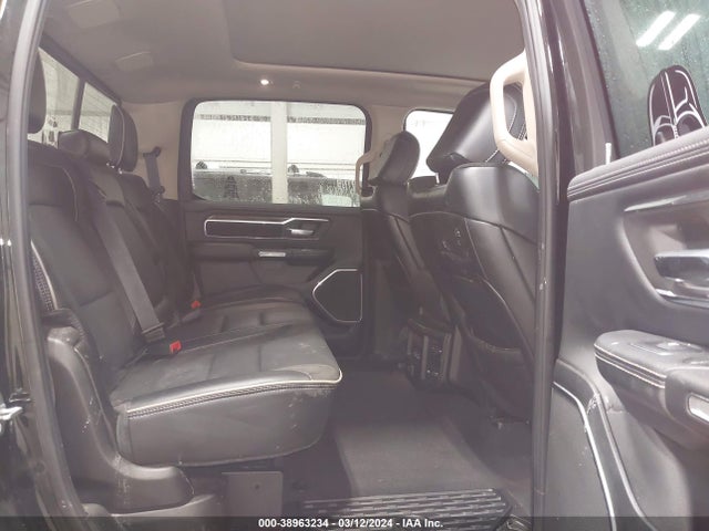 RAM 1500 Laramie  4x4 5'7 Box 2019 1C6SRFJT6KN643444 Image 8
