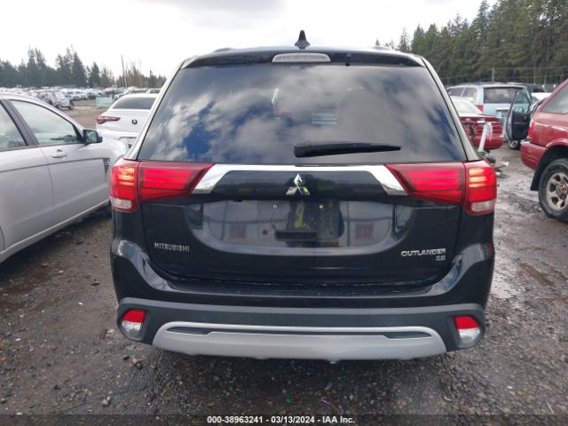 JA4AD3A32KZ027955 Mitsubishi Outlander Se