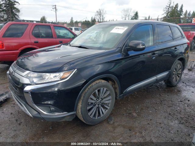 JA4AD3A32KZ027955 Mitsubishi Outlander Se