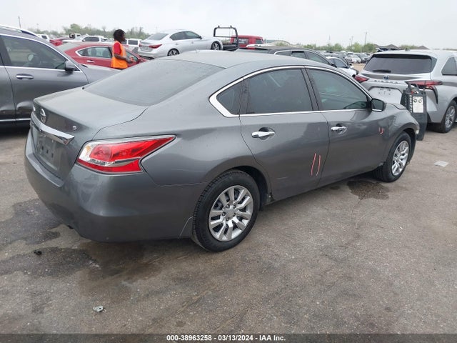 Nissan Altima 2.5 S 2015 1N4AL3AP0FC264115 Image 4