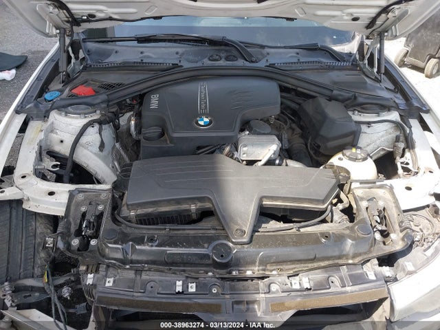 BMW 320i 2017 WBA8E1G3XHNU16062 Image 10