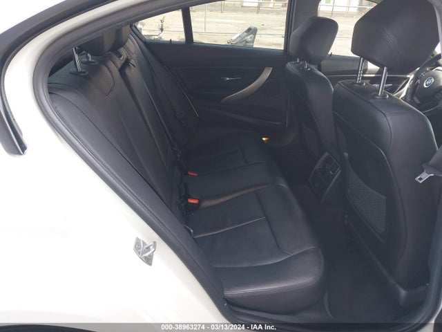 BMW 320i 2017 WBA8E1G3XHNU16062 Image 8