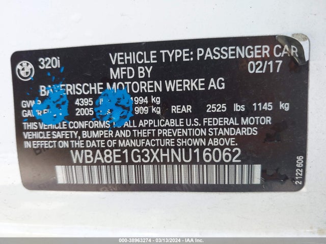 BMW 320i 2017 WBA8E1G3XHNU16062 Image 9
