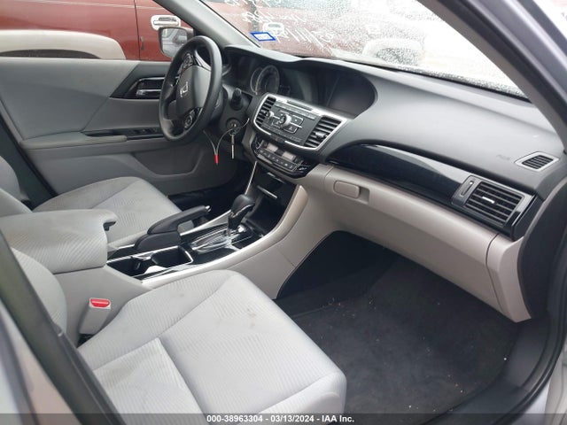 Honda ACCORD LX 2017 1HGCR2F3XHA264382 Image 5