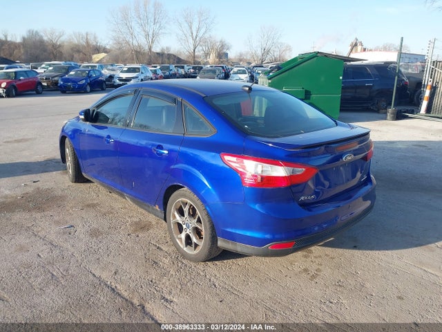 Ford FOCUS SE 2014 1FADP3F23EL325096 Image 3