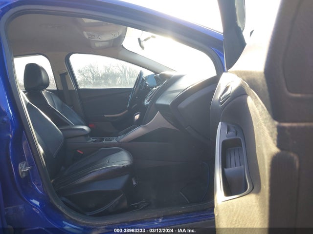 Ford FOCUS SE 2014 1FADP3F23EL325096 Image 5