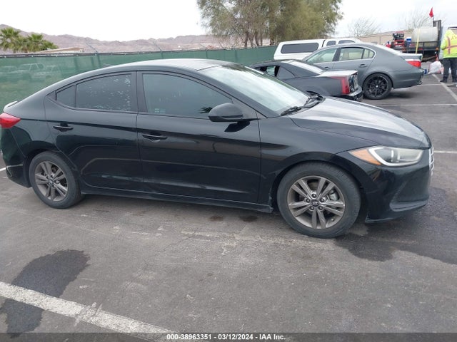 Hyundai ELANTRA SEL 2018 5NPD84LF2JH340028 Image 13