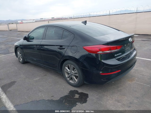 Hyundai ELANTRA SEL 2018 5NPD84LF2JH340028 Image 3