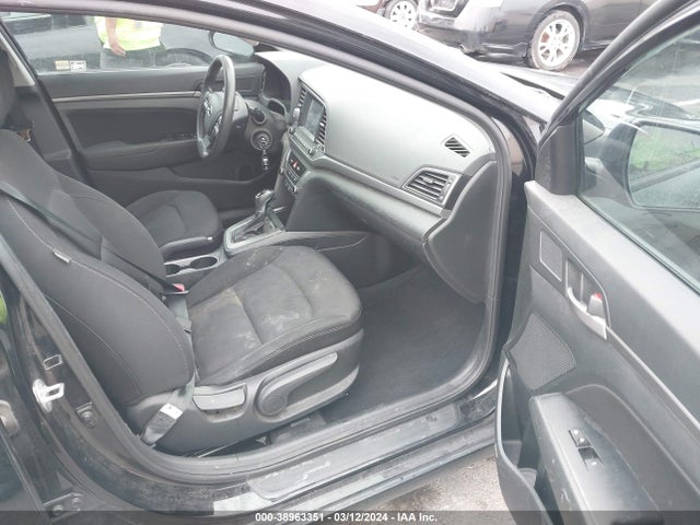 Hyundai ELANTRA SEL 2018 5NPD84LF2JH340028 Image 5