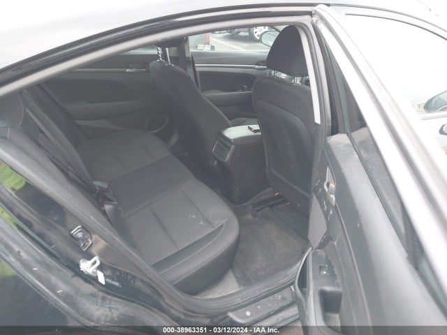 Hyundai ELANTRA SEL 2018 5NPD84LF2JH340028 Image 8