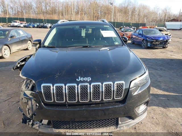 1C4PJMLB6KD390131 Jeep Cherokee Latitude Plus 4x4
