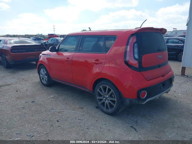 KIA Soul ! 2018 KNDJX3AAXJ7592055 Image 3