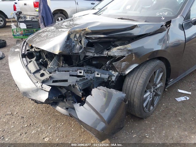 JM1BPAKLXM1337955 Mazda Mazda3 Select