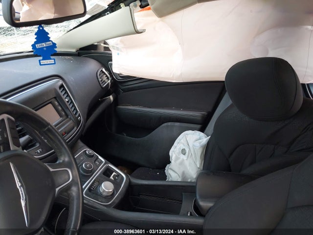 1C3CCCAB2FN660451 Chrysler 200 Limited