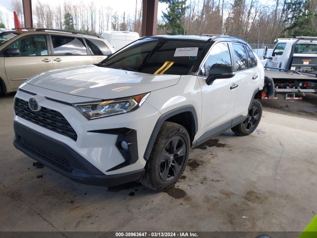 Toyota Rav4 Xle 2020 2T3W1RFV2LC045943 Image 2