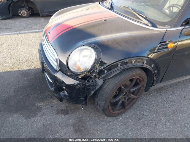 2011 MINI COOPER WMWSU3C58BT091474 Photo 5
