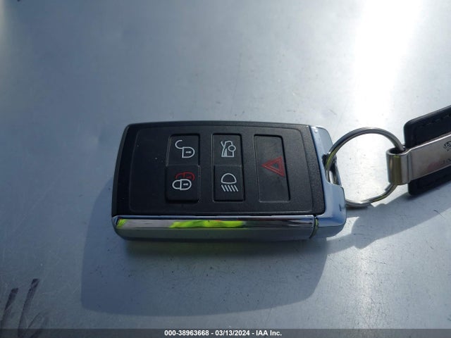 2020 JAGUAR XE SAJAE4FXXLCP64329 Photo 10