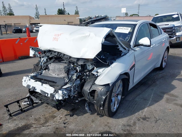 2020 JAGUAR XE SAJAE4FXXLCP64329 Photo 1