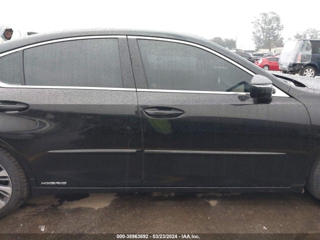 Lexus ES 300H 2020 58AD21B1XLU006669 Image 13