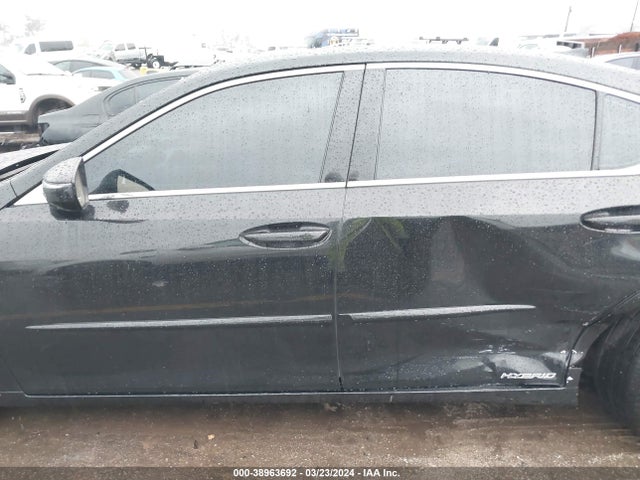 Lexus ES 300H 2020 58AD21B1XLU006669 Image 14