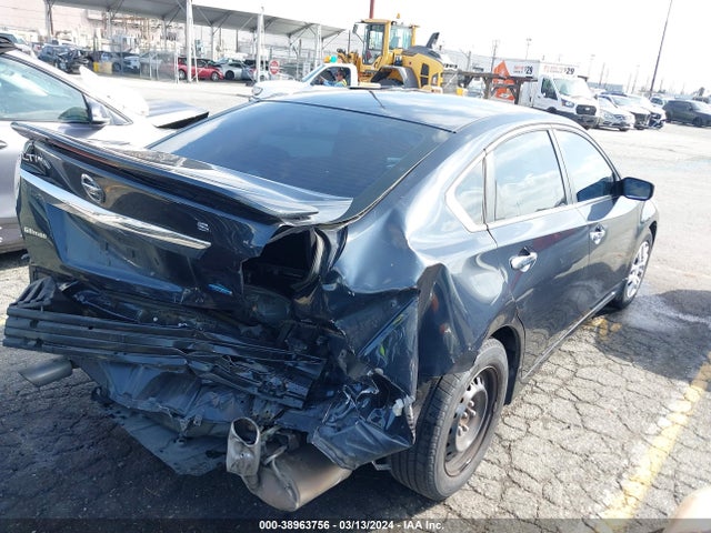 Nissan Altima 2.5 S 2014 1N4AL3AP0EN383642 Image 4