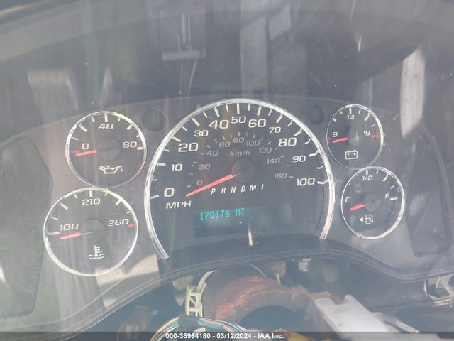 Chevrolet Express 2500 Work Van 2018 1GCWGAFP3J1196334 Image 7
