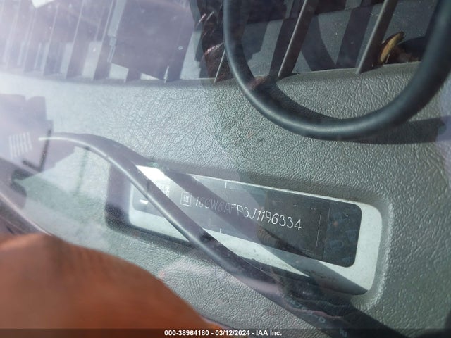 Chevrolet Express 2500 Work Van 2018 1GCWGAFP3J1196334 Image 9