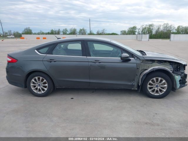 1FA6P0G79G5135716 Ford FUSION S