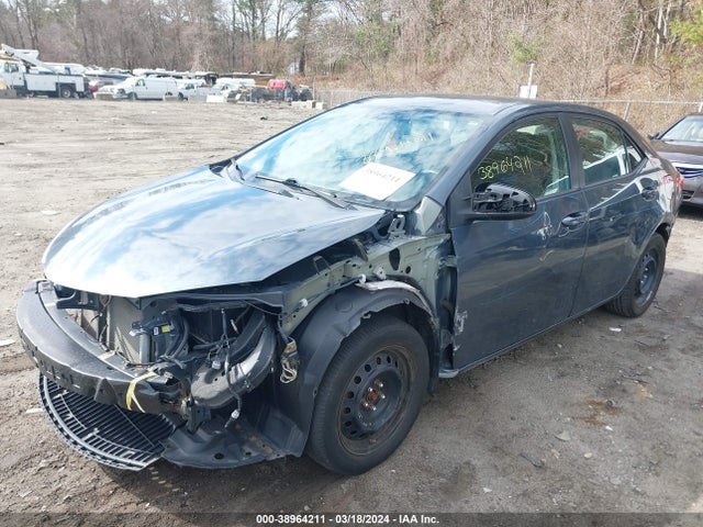 Toyota COROLLA LE 2015 2T1BURHE8FC332834 Image 2