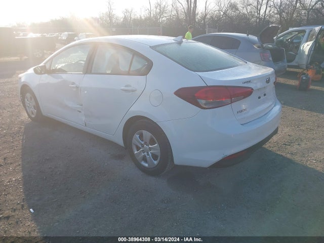 KIA FORTE LX 2018 3KPFK4A7XJE218916 Image 3