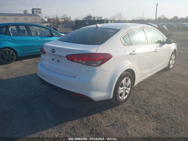 KIA FORTE LX 2018 3KPFK4A7XJE218916 Image 4