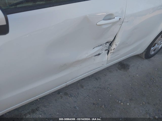 KIA FORTE LX 2018 3KPFK4A7XJE218916 Image 6