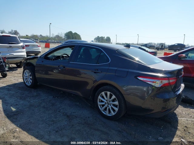 Toyota CAMRY LE 2019 4T1B11HK0KU226077 Image 3