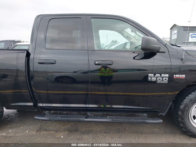 1C6RR6FT9LS144356 RAM 1500 Classic Tradesman Quad Cab 4x2 6'4 Box