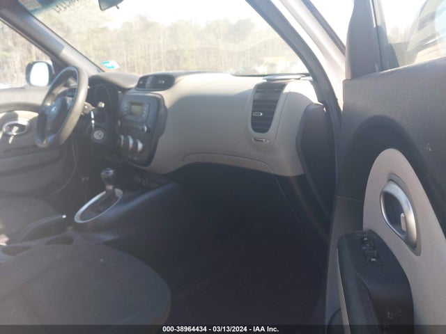 KIA Soul 2014 KNDJN2A2XE7068158 Image 5