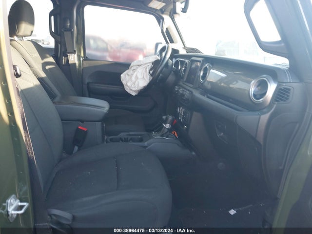 1C4HJXEN1LW334567 Jeep Wrangler Unlimited Sahara 4x4