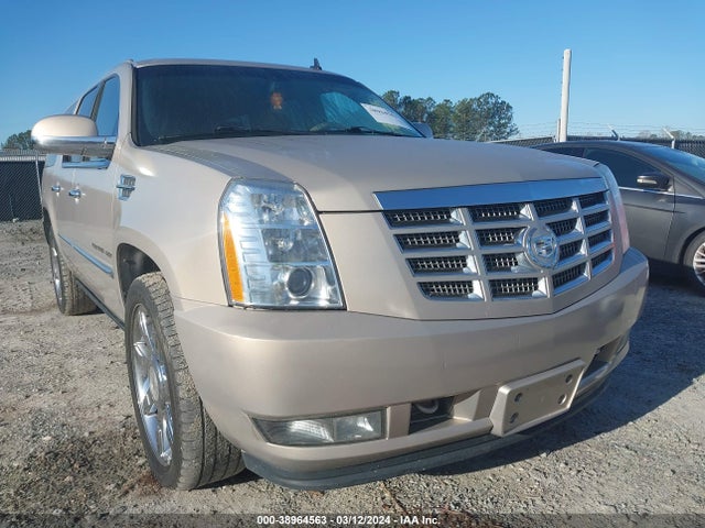 Aukcja sprzedaży 2011 Cadillac Escalade Esv Premium, vin: 1GYS4JEFXBR194285, numer aukcji: 38964563